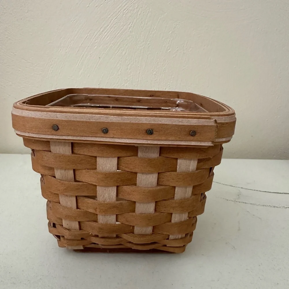 Longaberger Handcrafted Signed Woven Basket 6” x 6” x 4.5” with Liner